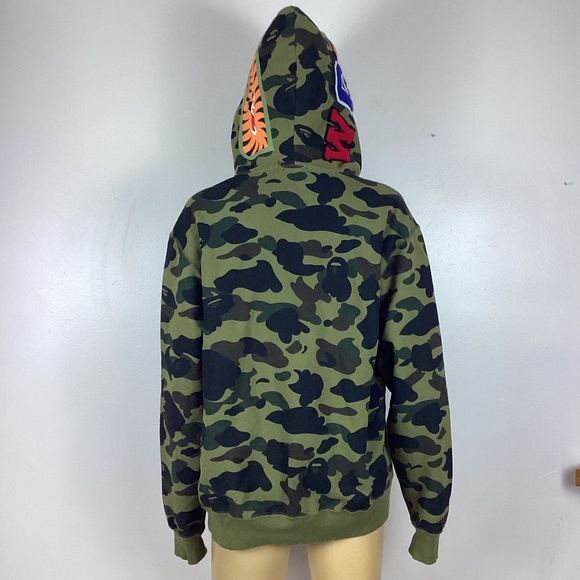 BAPE A Bathing Ape World Gone Mad Camo patch zip up hoodie Medium - Picture 4 of 9
